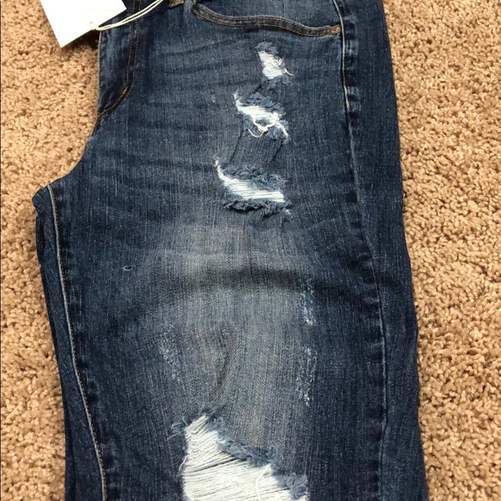 RESTOCK ✨DARK WAS DISTRESSED ANKLE SKINNY- JEANS - Picture 6 of 8